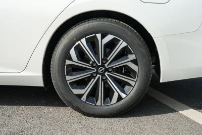 2026款 鸿蒙座舱 2.0L 智能超舒适版-外观-图片-有驾