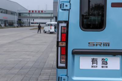 2025款 弗迪310KM 实用型客运-外观-图片-有驾
