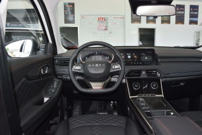 2021款 超能四驱版 1.6T 四驱超能2号-内饰-图片-有驾