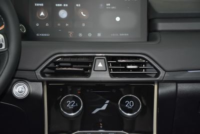 2021款 超能四驱版 1.6T 四驱超能2号-内饰-图片-有驾