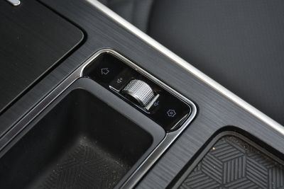 2021款 超能四驱版 1.6T 四驱超能2号-内饰-图片-有驾