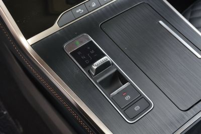 2021款 超能四驱版 1.6T 四驱超能2号-内饰-图片-有驾