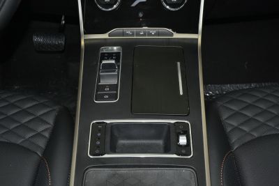 2021款 超能四驱版 1.6T 四驱超能2号-内饰-图片-有驾