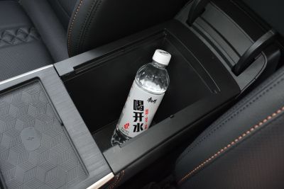 2021款 超能四驱版 1.6T 四驱超能2号-内饰-图片-有驾