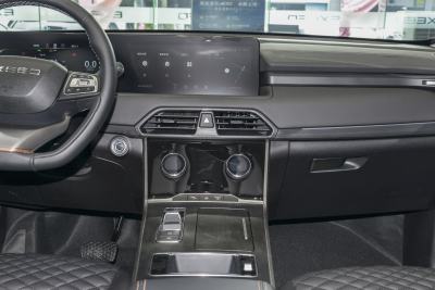 2021款 超能四驱版 1.6T 四驱超能2号-内饰-图片-有驾