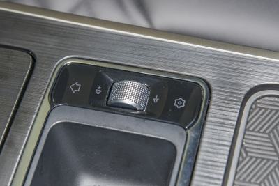 2021款 超能四驱版 1.6T 四驱超能2号-内饰-图片-有驾