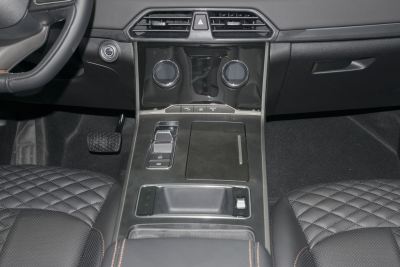 2021款 超能四驱版 1.6T 四驱超能2号-内饰-图片-有驾