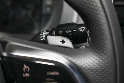 2024款 2.0T 250PS R-DYNAMIC S耀黑运动版-内饰-图片-有驾