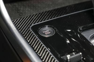 2024款 2.0T 250PS R-DYNAMIC S耀黑运动版-内饰-图片-有驾