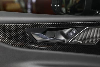 2024款 2.0T 250PS R-DYNAMIC S耀黑运动版-内饰-图片-有驾