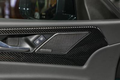 2024款 2.0T 250PS R-DYNAMIC S耀黑运动版-内饰-图片-有驾