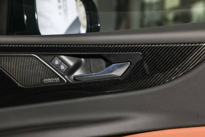 2024款 2.0T 250PS R-DYNAMIC S耀黑运动版-内饰-图片-有驾