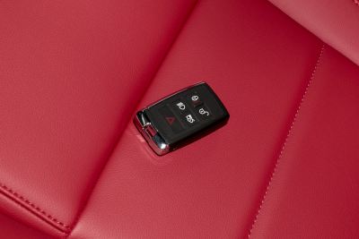2024款 2.0T 250PS R-DYNAMIC S耀黑运动版-内饰-图片-有驾