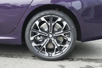 2025款 330i 50周年限量版-外观-图片-有驾
