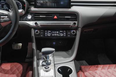 2024款 2.0T 猎型版四驱旗舰型 Shooting Brake-内饰-图片-有驾