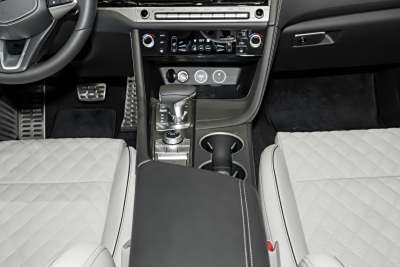 2024款 2.0T 猎型版四驱旗舰型 Shooting Brake-内饰-图片-有驾