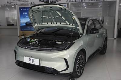 2025款 基础款-外观-图片-有驾