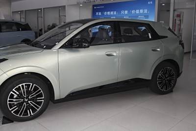 2025款 基础款-外观-图片-有驾