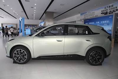 2025款 基础款-外观-图片-有驾