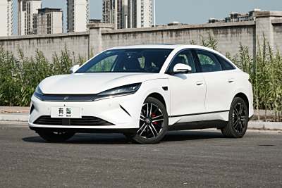 2025款 EV 545KM云辇型-外观-图片-有驾