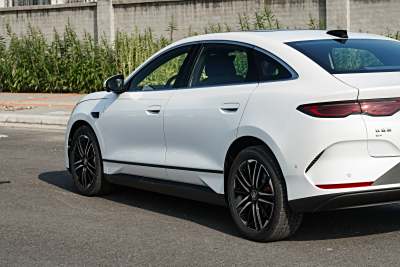 2025款 EV 545KM云辇型-外观-图片-有驾