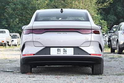 2025款 EV 545KM云辇型-外观-图片-有驾