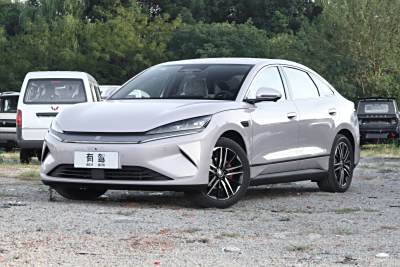 2025款 EV 545KM云辇型-外观-图片-有驾