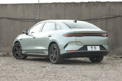 2025款 EV 545KM云辇型-外观-图片-有驾