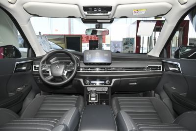 2023款 1.5T CVT四驱卓越版 5座-内饰-图片-有驾