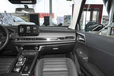 2023款 1.5T CVT四驱卓越版 5座-内饰-图片-有驾