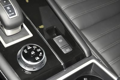 2023款 1.5T CVT四驱卓越版 5座-内饰-图片-有驾