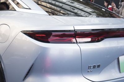 2025款 EV 四驱激光雷达旗舰型-外观-图片-有驾