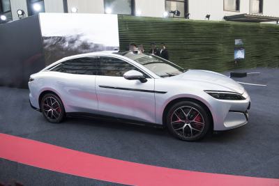 2025款 EV 四驱激光雷达旗舰型-外观-图片-有驾