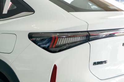 2026款 220km 长续航铂金增程智尊版-外观-图片-有驾