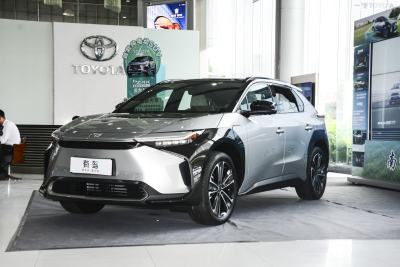 2022款 四驱高性能Premium版-外观-图片-有驾