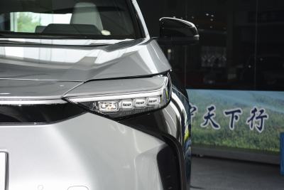 2022款 四驱高性能Premium版-外观-图片-有驾