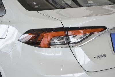 2021款 双擎 1.8L E-CVT精英版-外观-图片-有驾