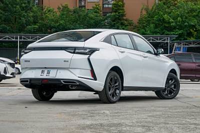 2025款 1.5L 自动超越版-外观-图片-有驾