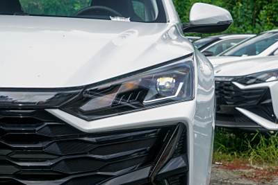 2025款 1.5L 自动超越版-外观-图片-有驾