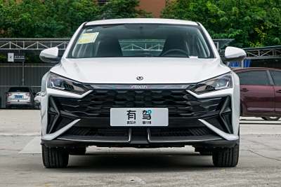 2025款 1.5L 自动超越版-外观-图片-有驾