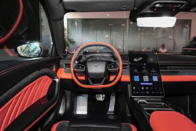 2023款 580 AWD-内饰-图片-有驾