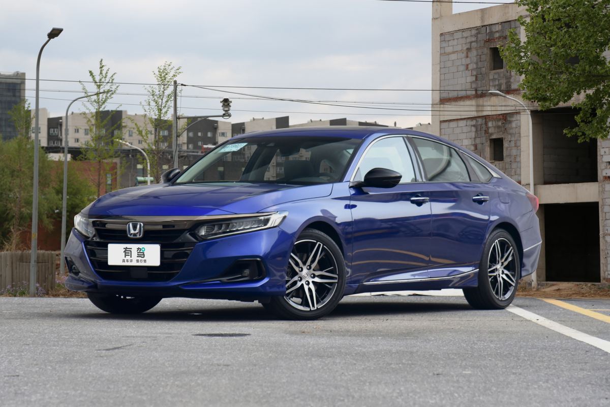 本田车尾accord是什么车-有驾