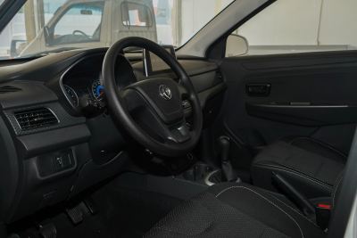 2019款 1.5L 330S 手动精典型厢式车 国VI-内饰-图片-有驾