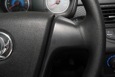 2019款 1.5L 330S 手动精典型厢式车 国VI-内饰-图片-有驾