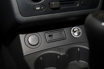 2019款 1.5L 330S 手动精典型厢式车 国VI-内饰-图片-有驾