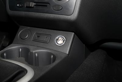 2019款 1.5L 330S 手动精典型厢式车 国VI-内饰-图片-有驾