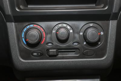 2019款 1.5L手动实用型I 国VI-内饰-图片-有驾