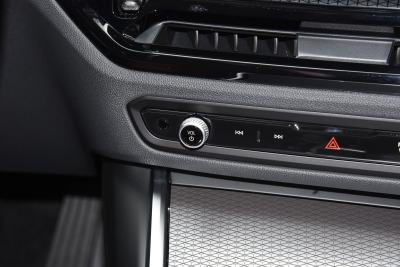 2026款 330Li M运动曜夜套装-内饰-图片-有驾