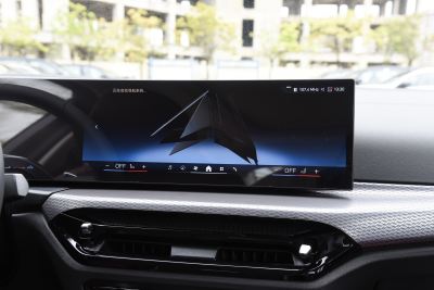 2026款 330Li M运动曜夜套装-内饰-图片-有驾