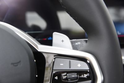 2026款 330Li M运动曜夜套装-内饰-图片-有驾